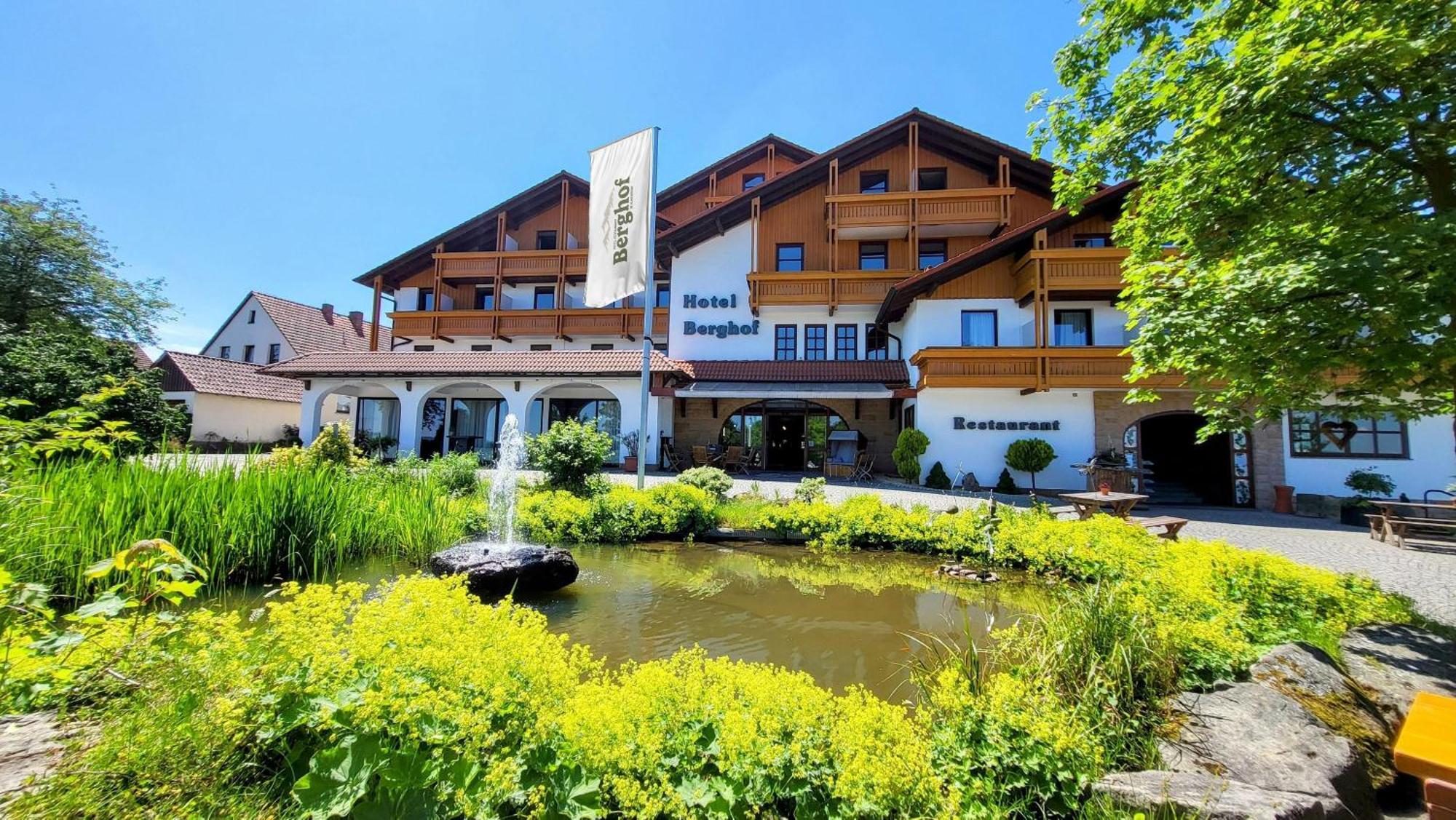 Hotel-Restaurant-Berghof Petersberg  Exterior foto